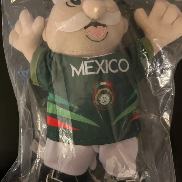 DR. SIMI MEXICAN SOCCER TEAM PLUSH TOY 1 PC - Picture 2 of 3